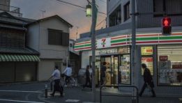 7-Eleven tuyên bố đóng 1.000 cửa hàng ở Nhật Bản